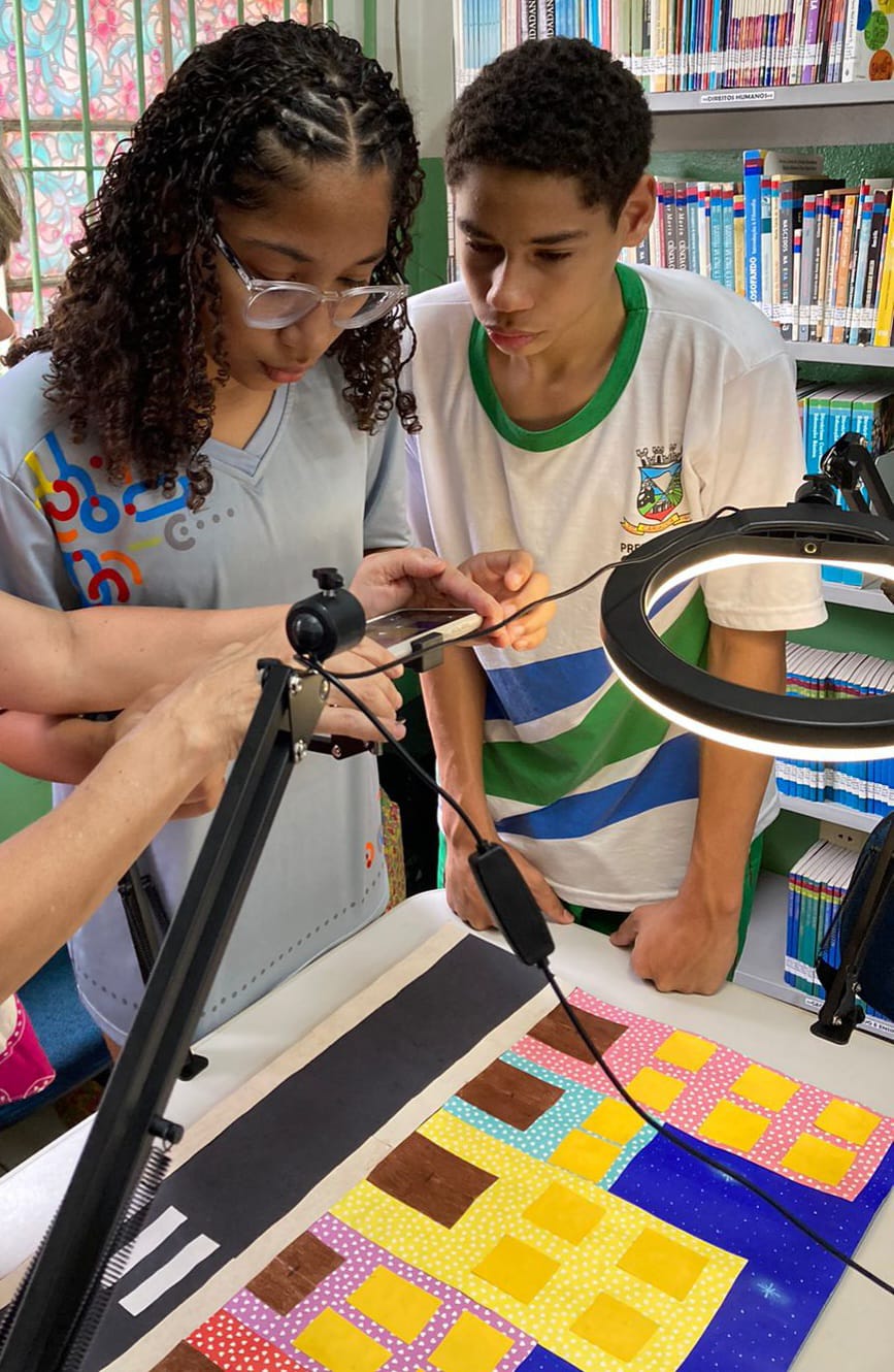 Alunos de escola municipal apresentam animações em evento aberto ao público